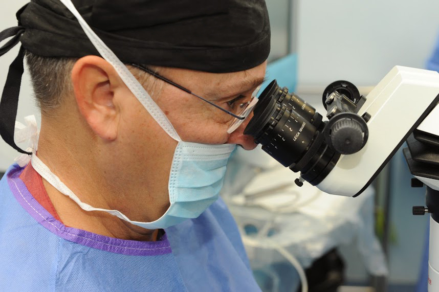 Cirugia Laser presbicia con el Dr. Salvà