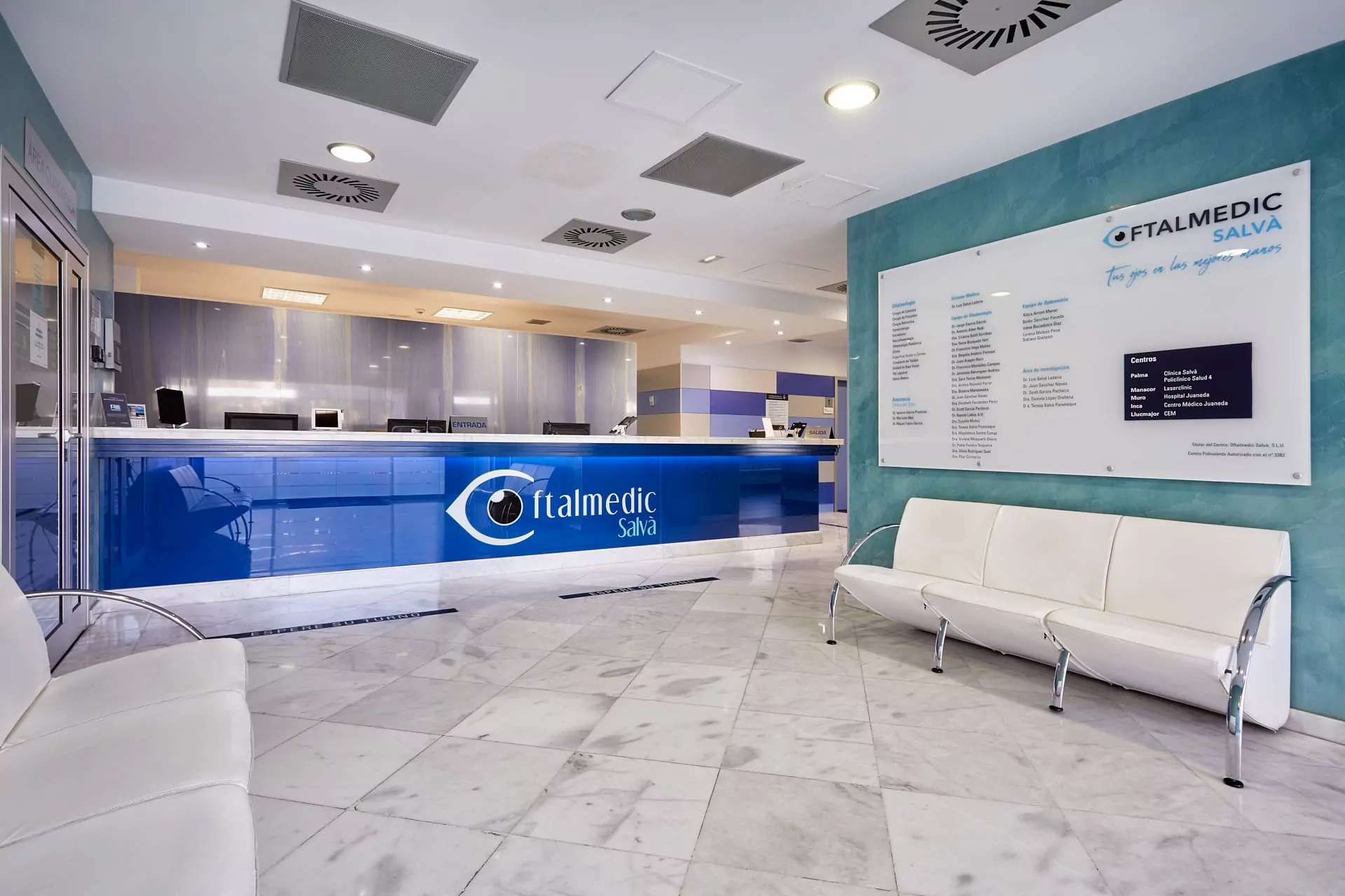 clínica salvà recepción