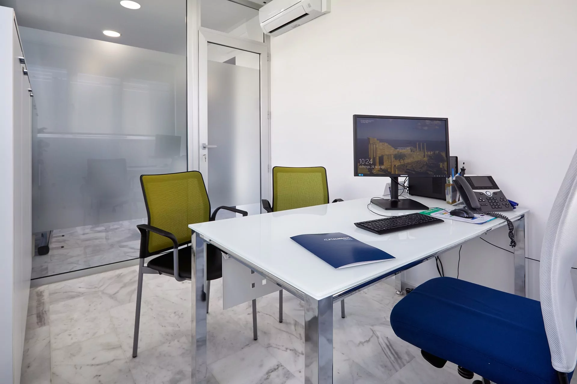 clínica salvà atención al paciente